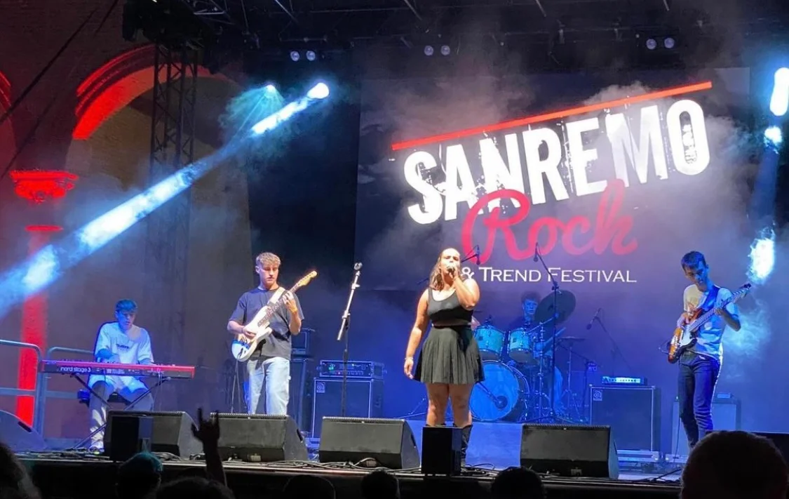 Age esibizione a Ferrara per Sanremo Rock.